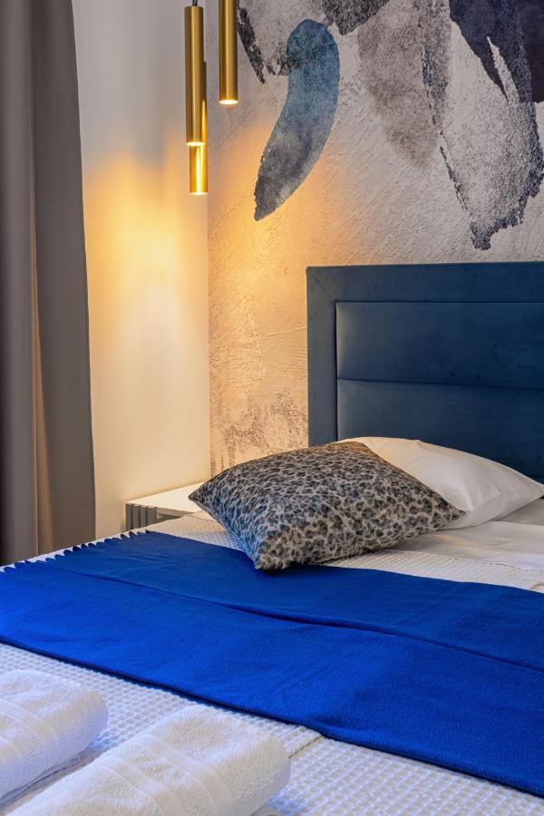 Villa Capitis In The Center- Exclusive Apartment 赫瓦尔 外观 照片